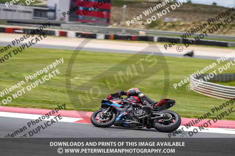 cadwell no limits trackday;cadwell park;cadwell park photographs;cadwell trackday photographs;enduro digital images;event digital images;eventdigitalimages;navarra;no limits trackdays;peter wileman photography;racing digital images;trackday digital images;trackday photos